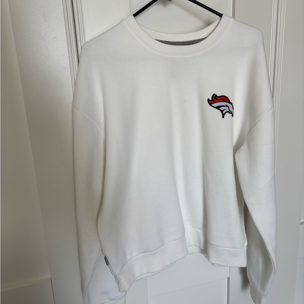 Denver Broncos White Sweatshirt with Embroidered Logo